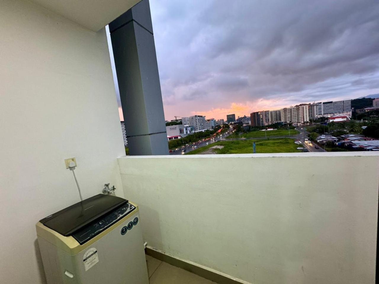 Sa Sutera Avenue Homestay Opposite Imago Kk โกตาคินาบาลู ภายนอก รูปภาพ